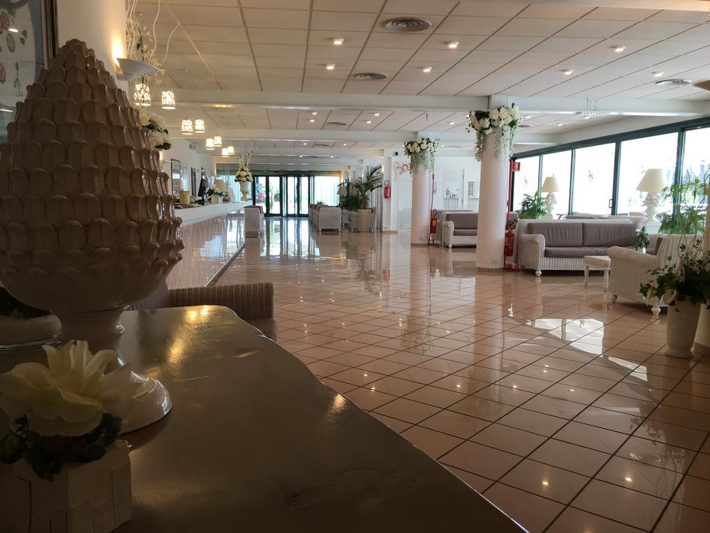 Hotel Sierra Silvana Selva Di Fasano Dış mekan fotoğraf